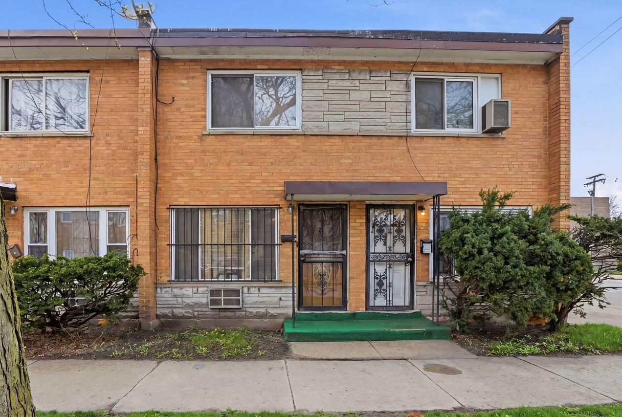 7500 S Kenwood Ave. #B, Chicago, IL 60619