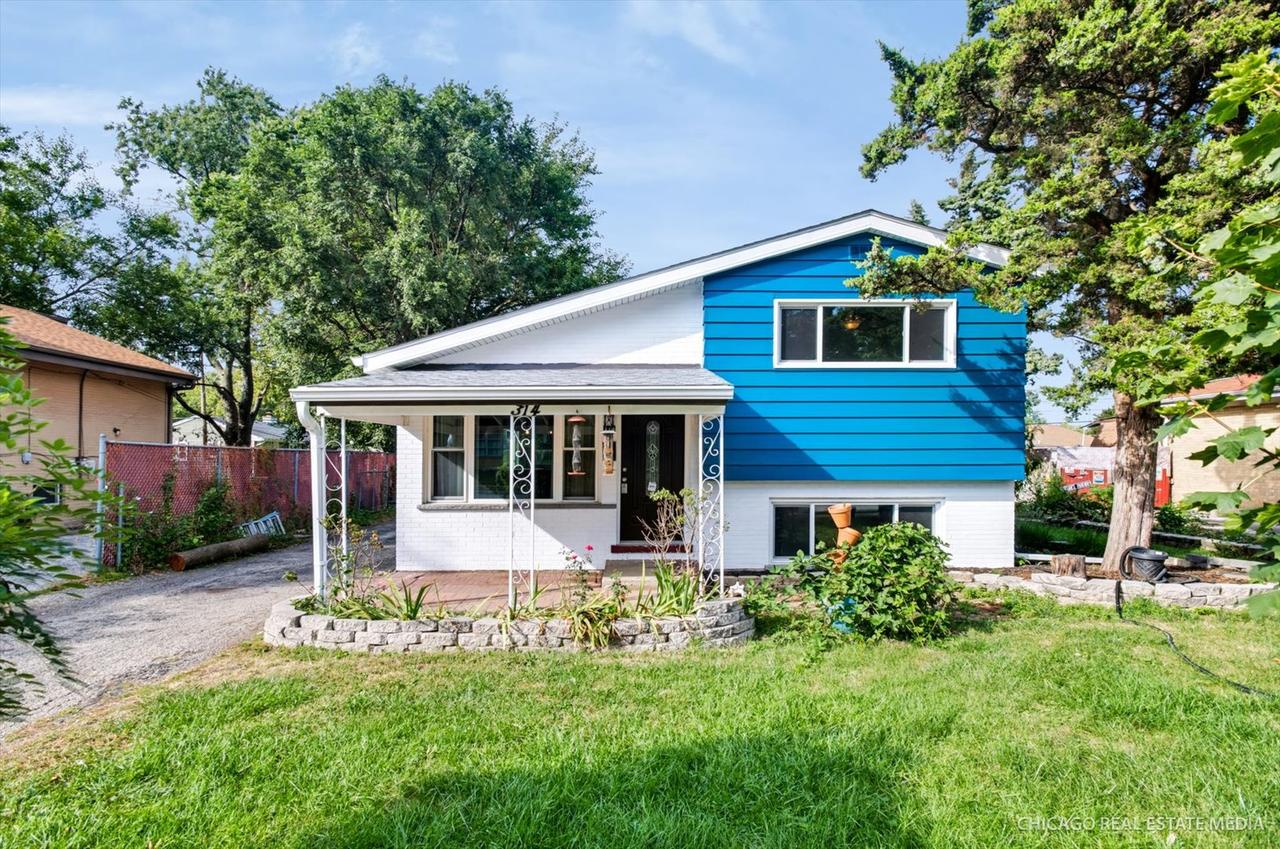 314 E Vermont St., Villa Park, IL 60181