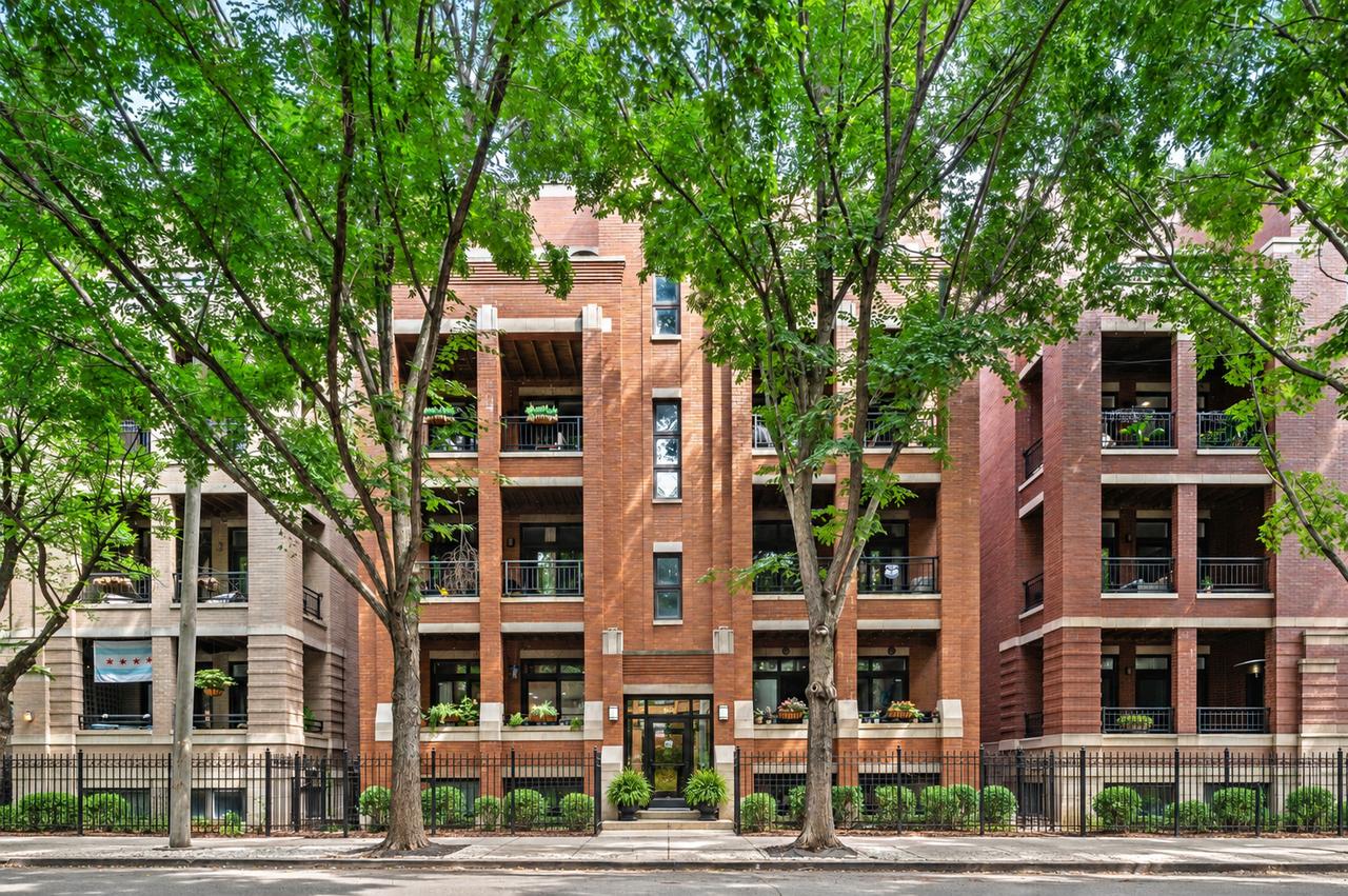 679 N Peoria St. #4S, Chicago, IL 60622