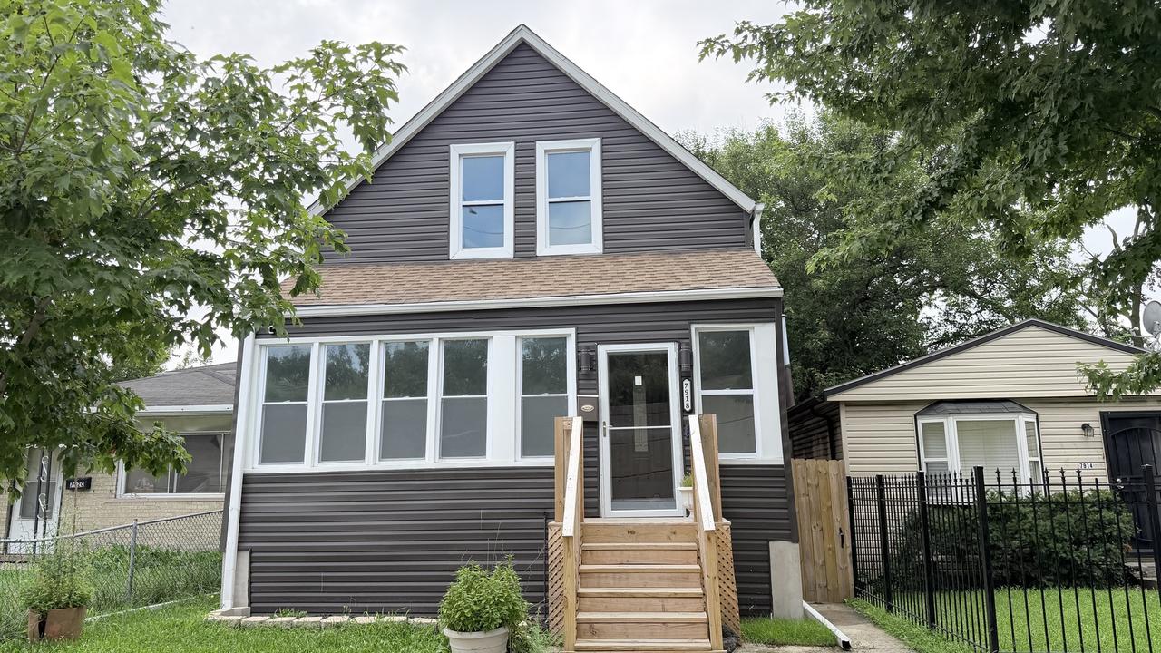 7918 S Anthony Ave., Chicago, IL 60619