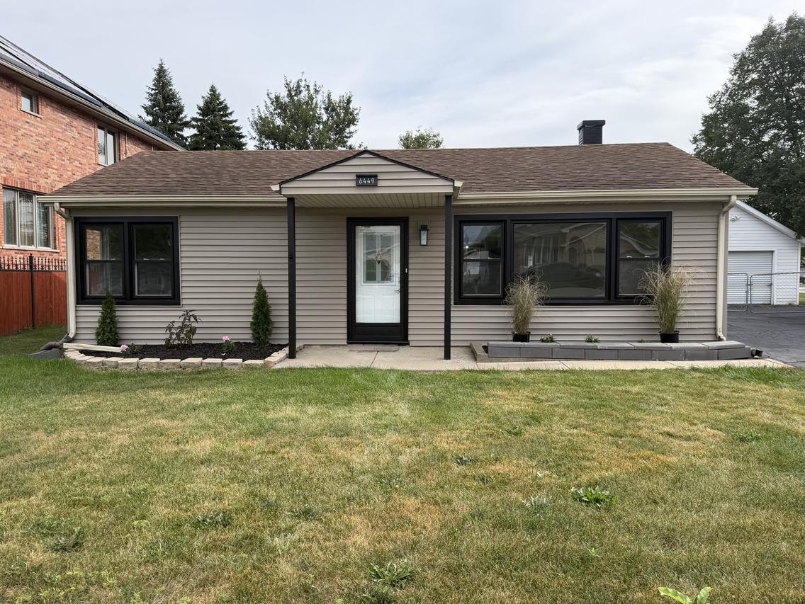 6449 W 84th St., Burbank, IL 60459