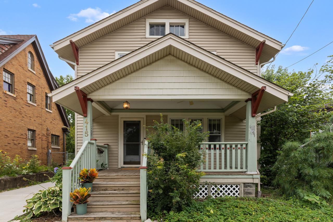 415 Chicago Ave., Rockford, IL 61107