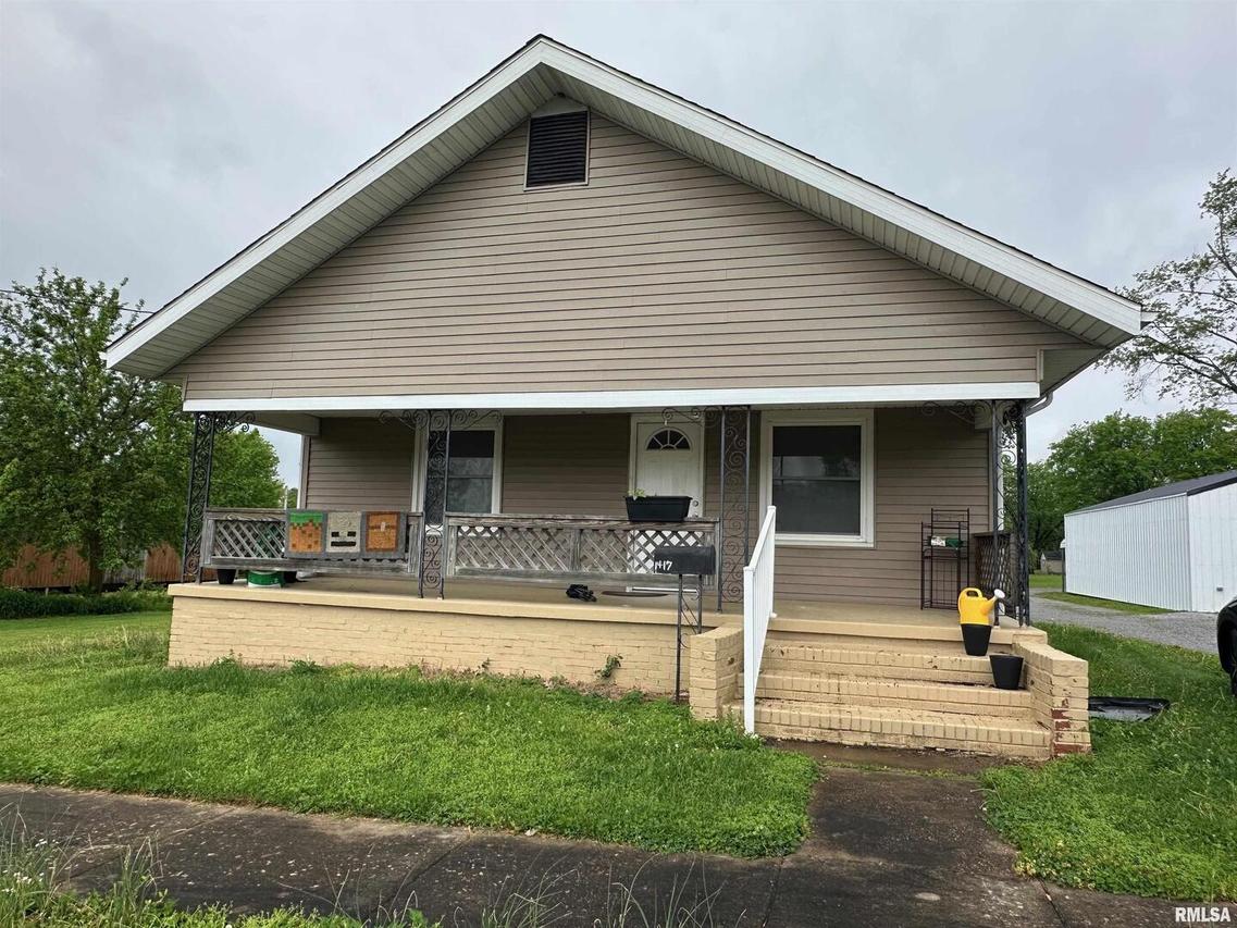1417 S Ledford St., Harrisburg, IL 62946