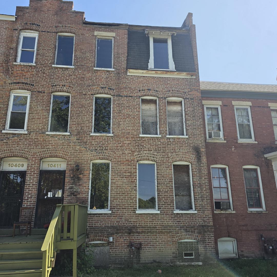 10411 S Corliss Ave., Chicago, IL 60628