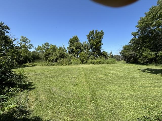 207 Pigeon Ave., Waukegan, IL 60085