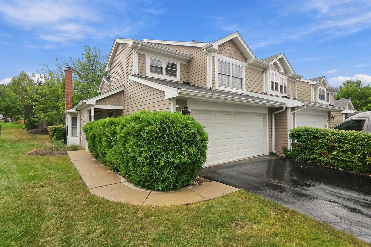 20 Sarahs Grove Ln., Schaumburg, IL 60193