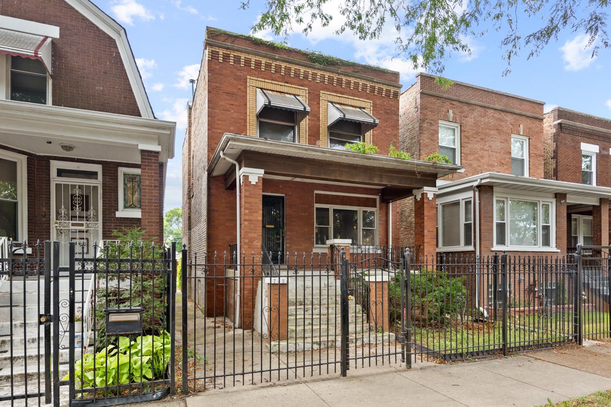 7436 S King Dr., Chicago, IL 60619