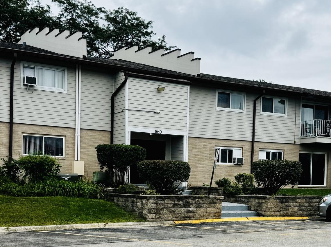 860 E Old Willow Rd. #138, Prospect Heights, IL 60070