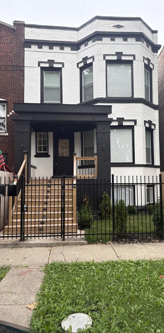27 N Latrobe Ave., Chicago, IL 60644