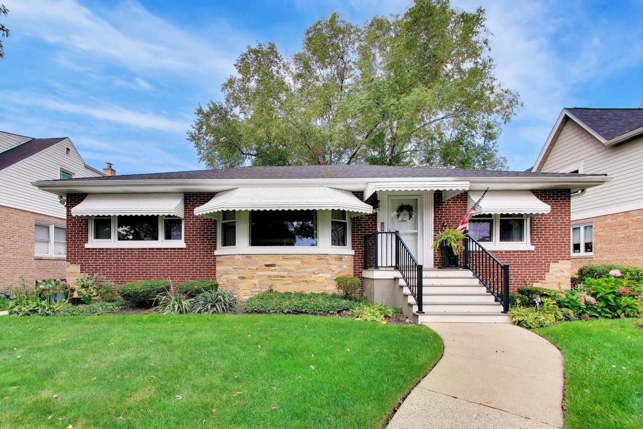 8136 N Oketo Ave., Niles, IL 60714