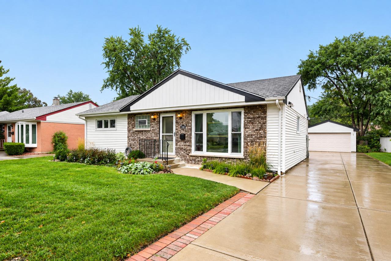 1301 S 2nd Ave., Des Plaines, IL 60018