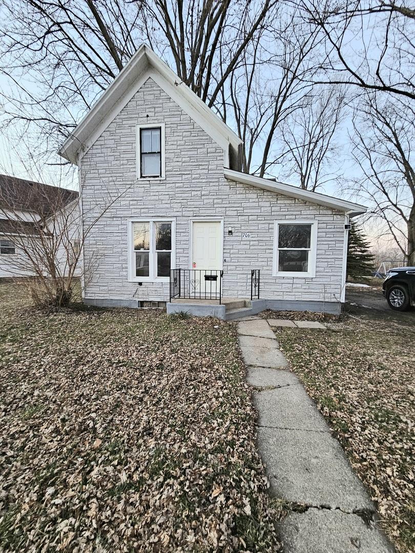 706 W 2nd St., Rock Falls, IL 61071