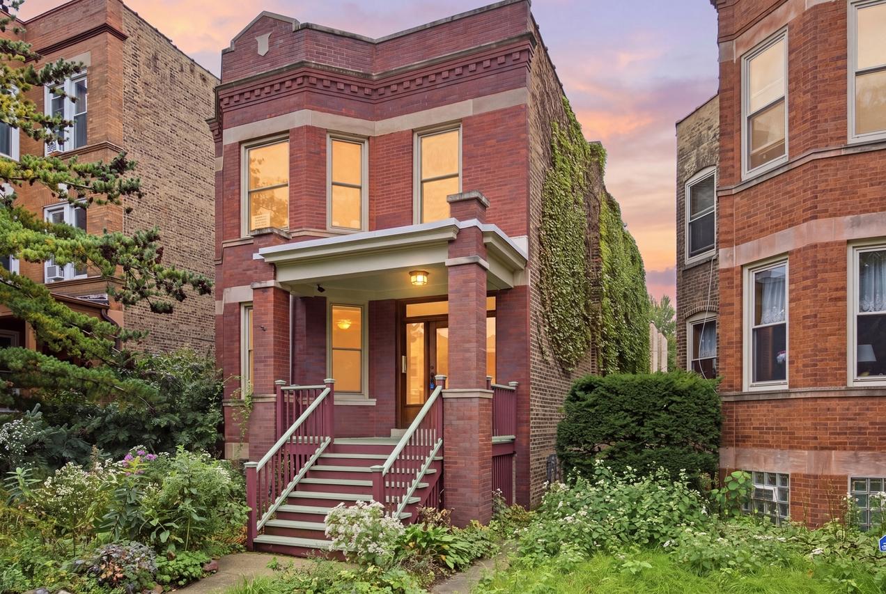 1639 W Rascher Ave., Chicago, IL 60640