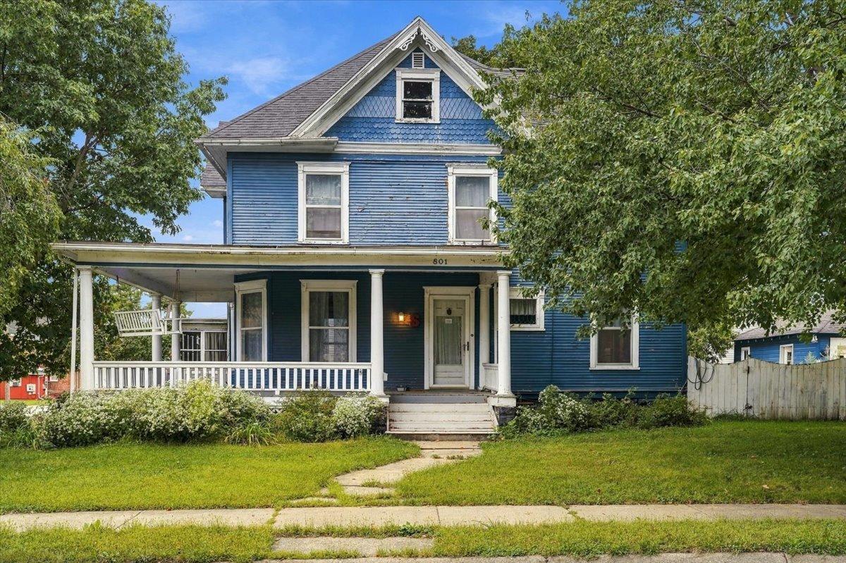 801 2nd Ave., Sterling, IL 61081