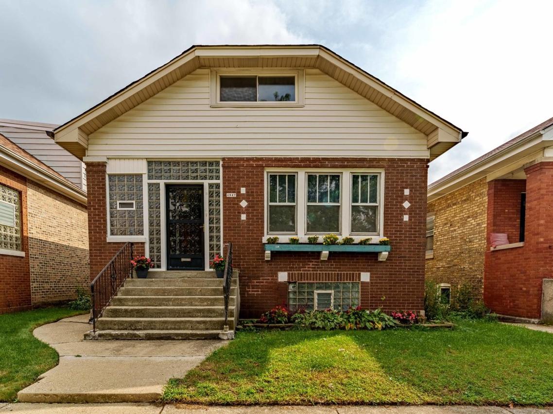 4947 W Deming Pl., Chicago, IL 60639