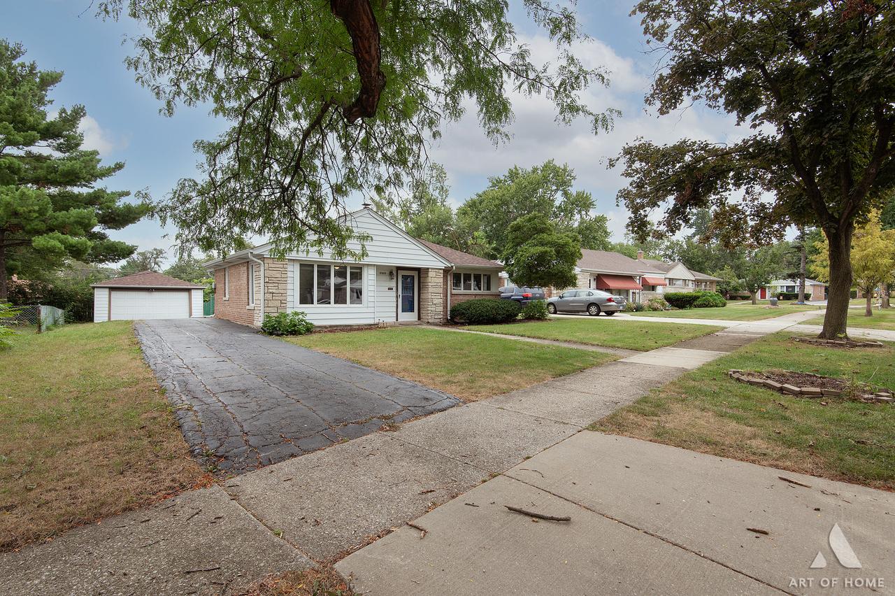 17633 Hillside Ave., Homewood, IL 60430