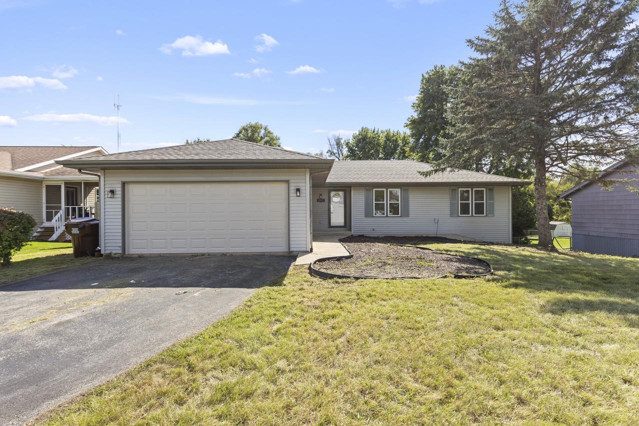 6043 Windsor Rd., Loves Park, IL 61111