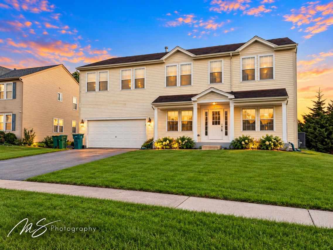 640 Settlement Dr., Maple Park, IL 60151