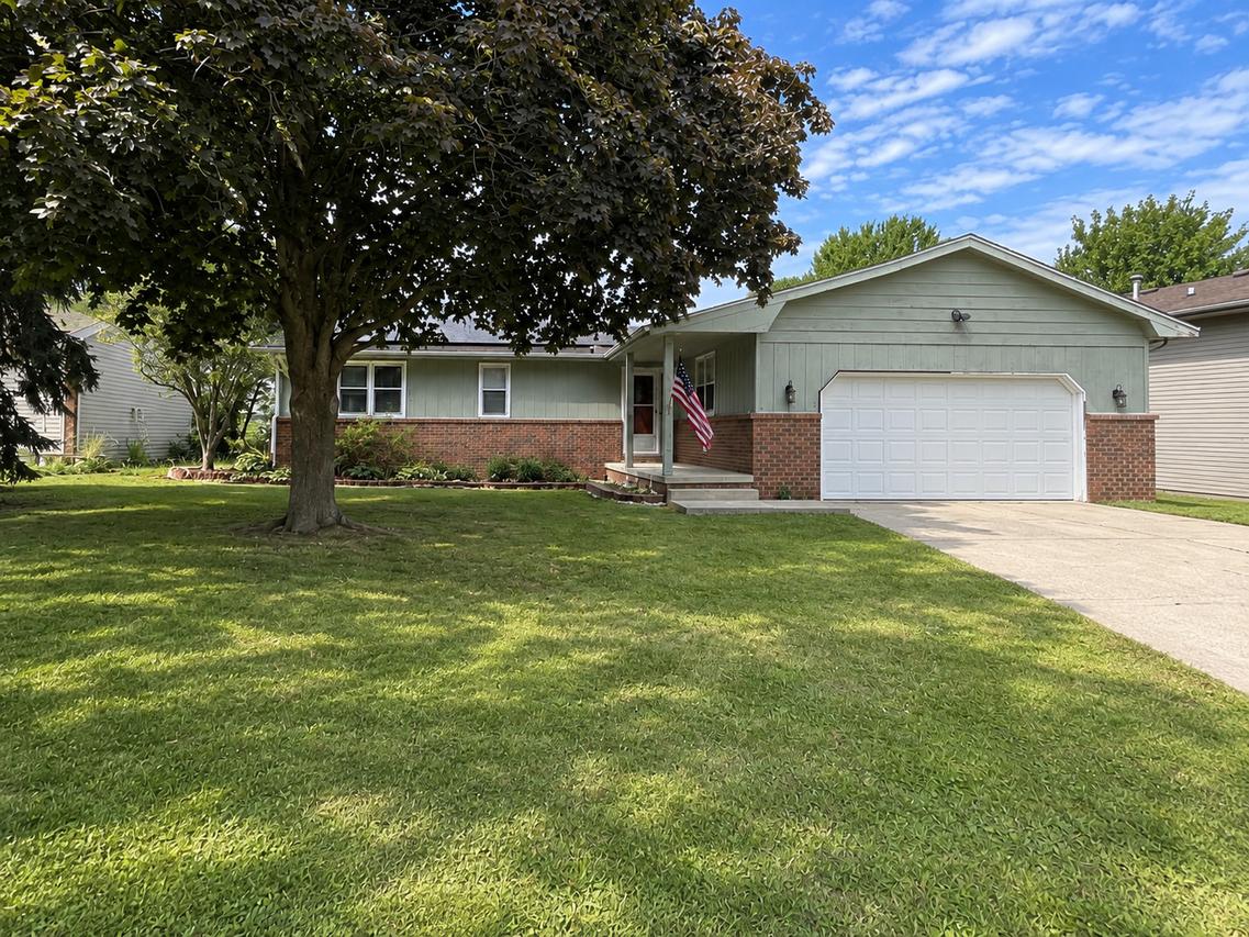 1426 Hanson Dr., Normal, IL 61761