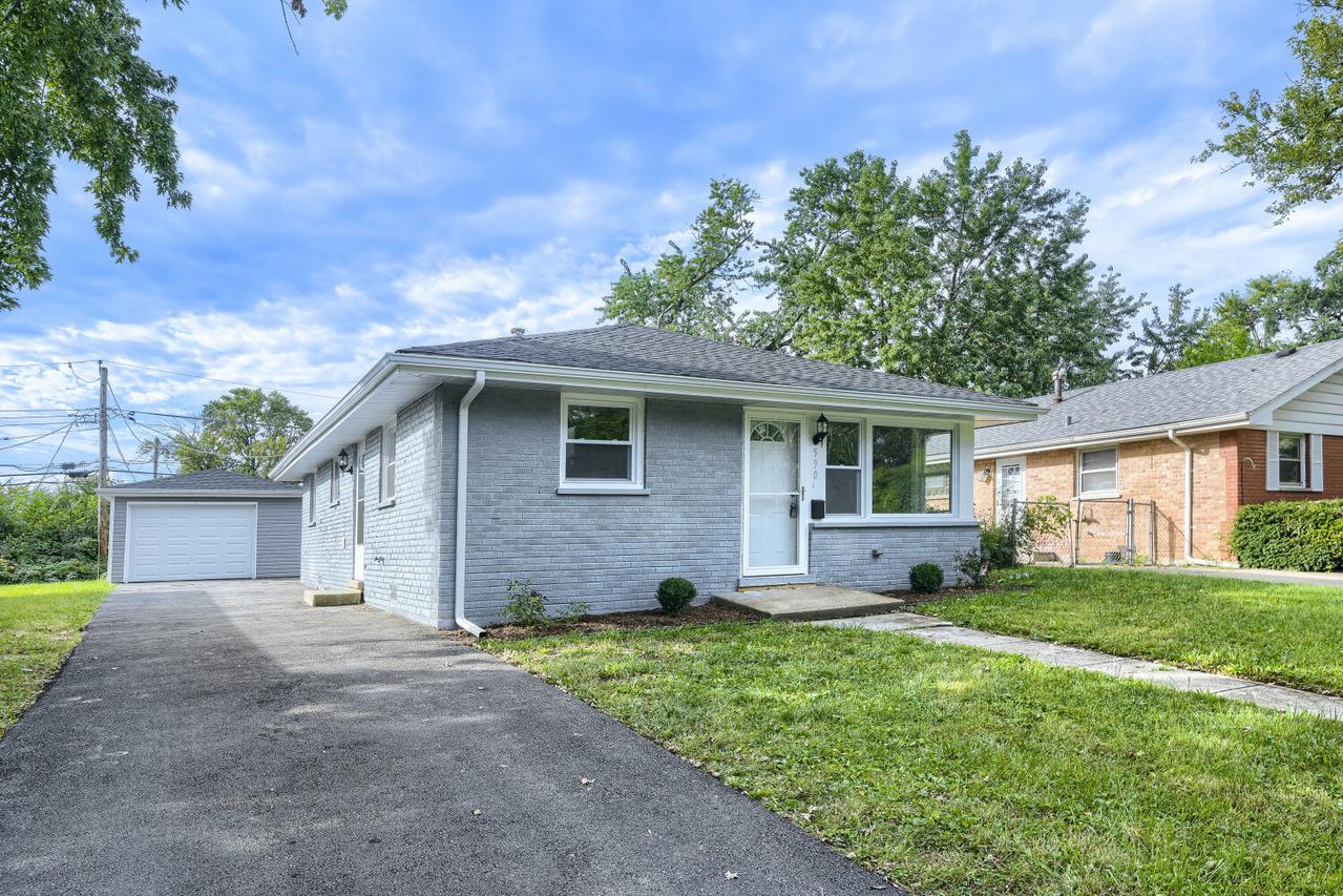590 W 16th St., Chicago Heights, IL 60411