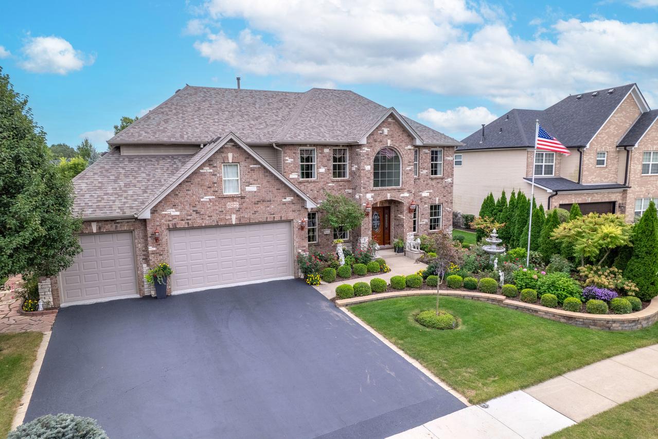 622 Birchwood Dr., Yorkville, IL 60560