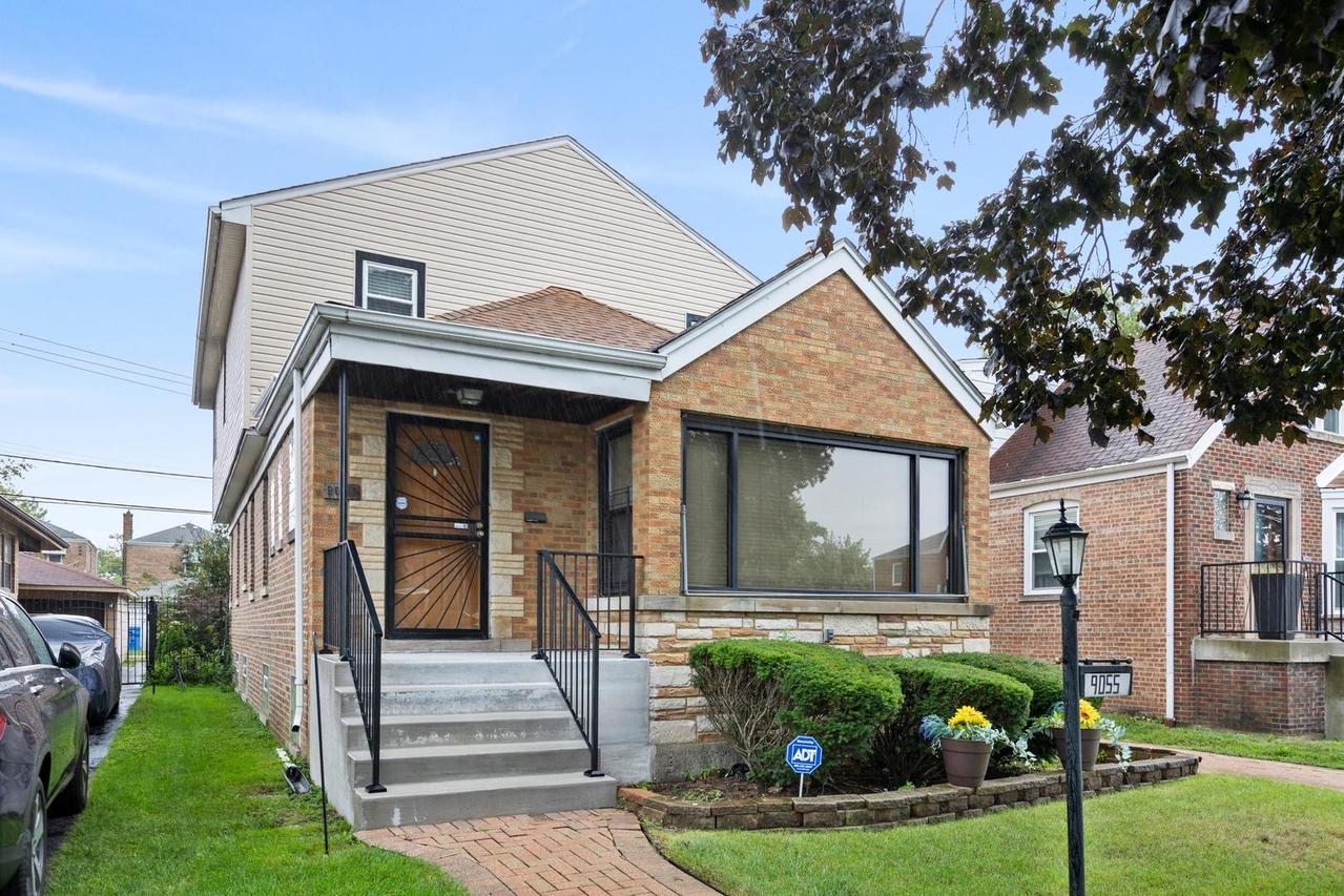 9055 S Luella Ave., Chicago, IL 60617
