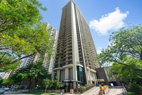 6007 N Sheridan Rd. #18F, Chicago, IL 60660