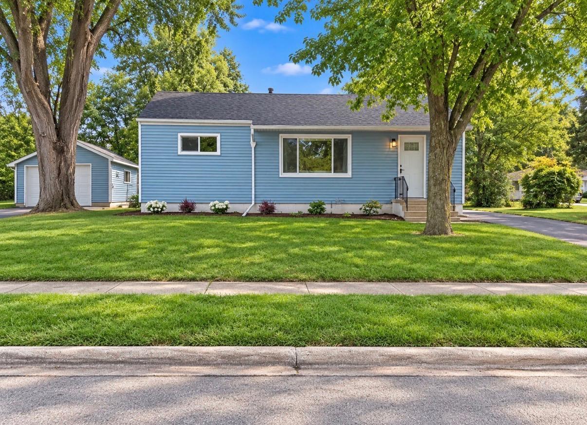2127 Indian Rd., Waukegan, IL 60087