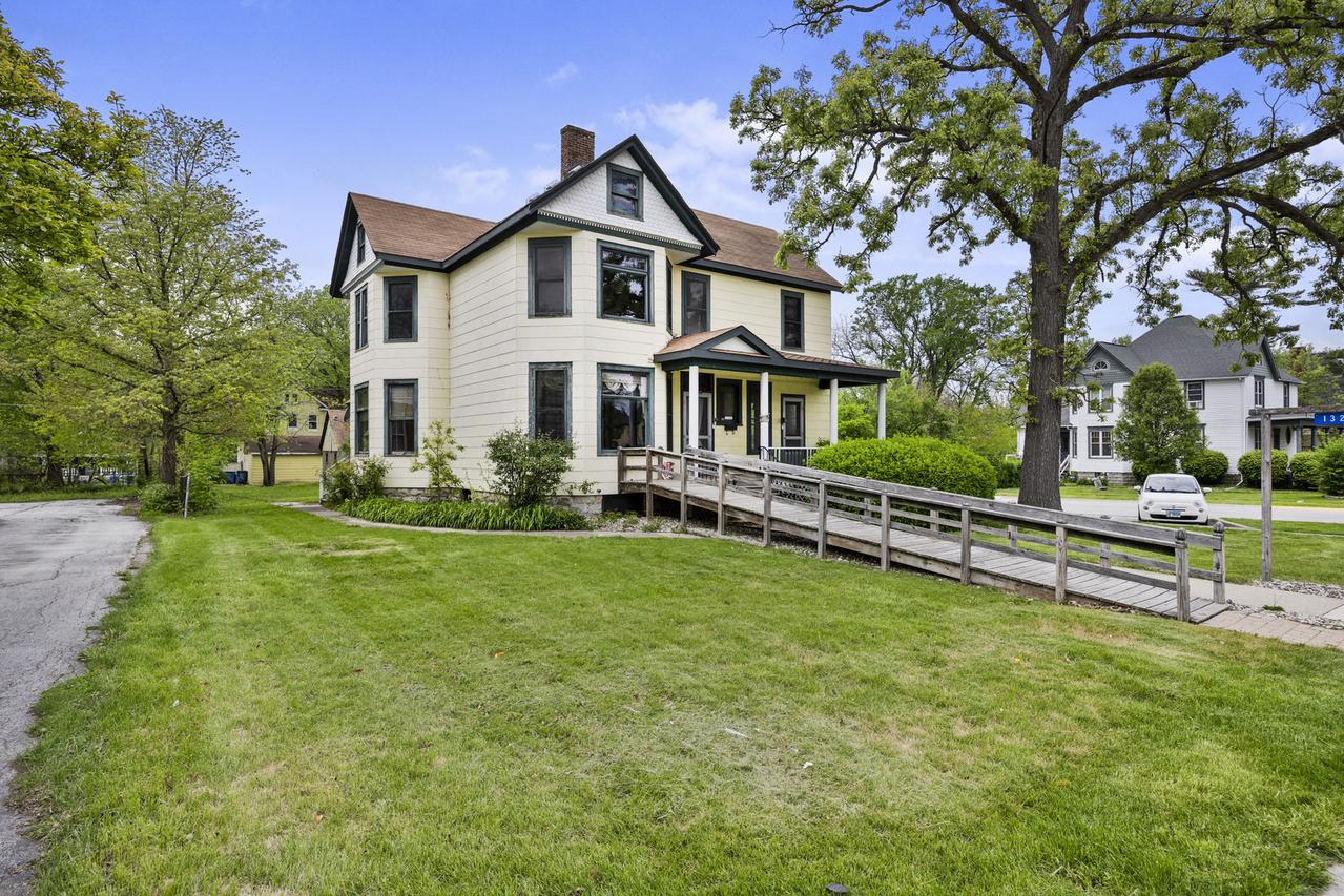 1322 Main St., Crete, IL 60417