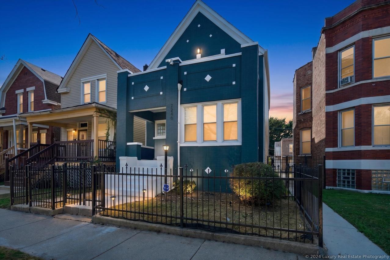 7240 S Lafayette Ave., Chicago, IL 60621