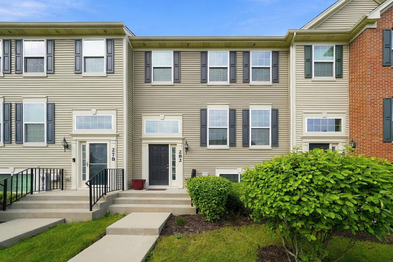 282 Lionel Dr., Grayslake, IL 60030