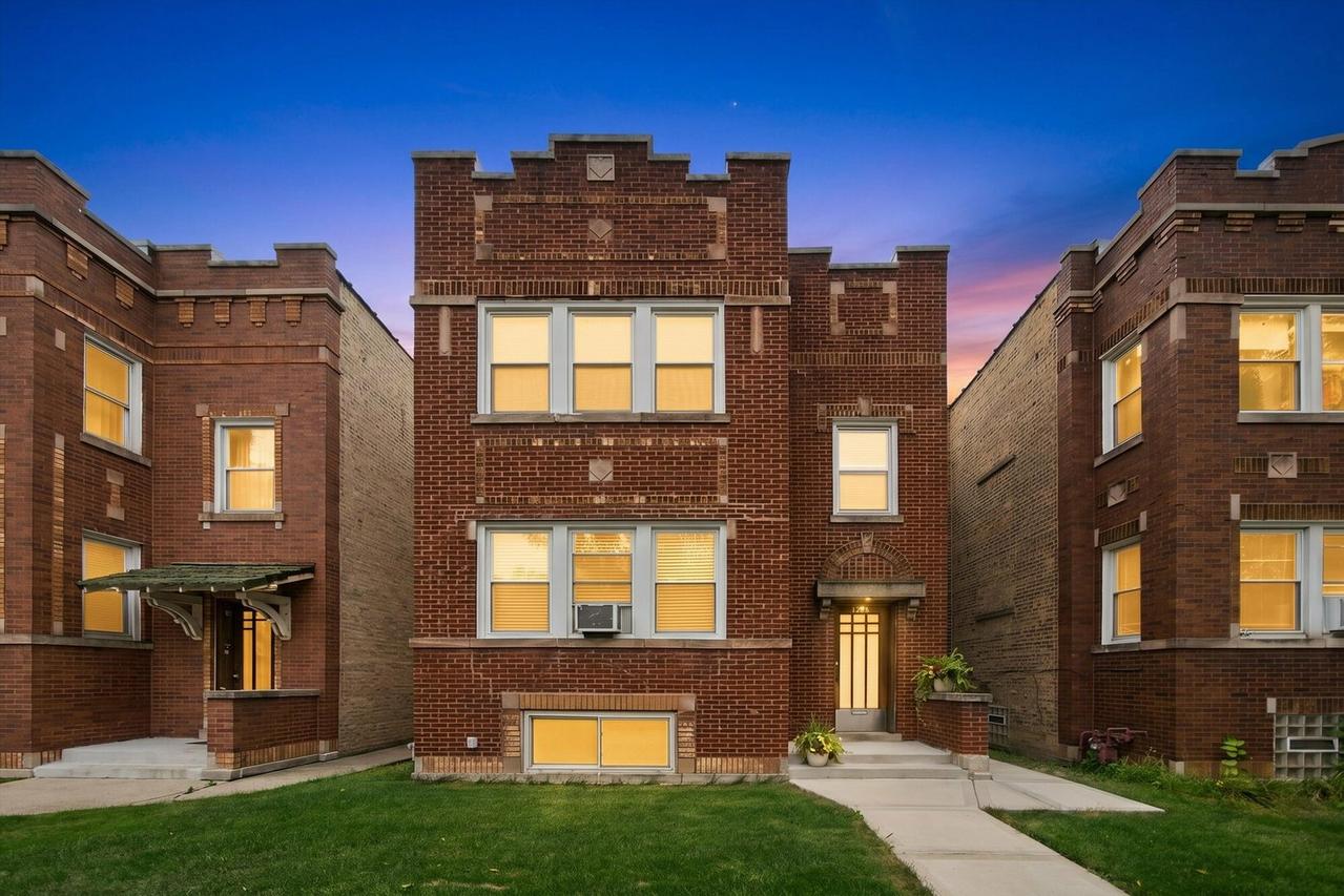 3634 N Troy St., Chicago, IL 60618