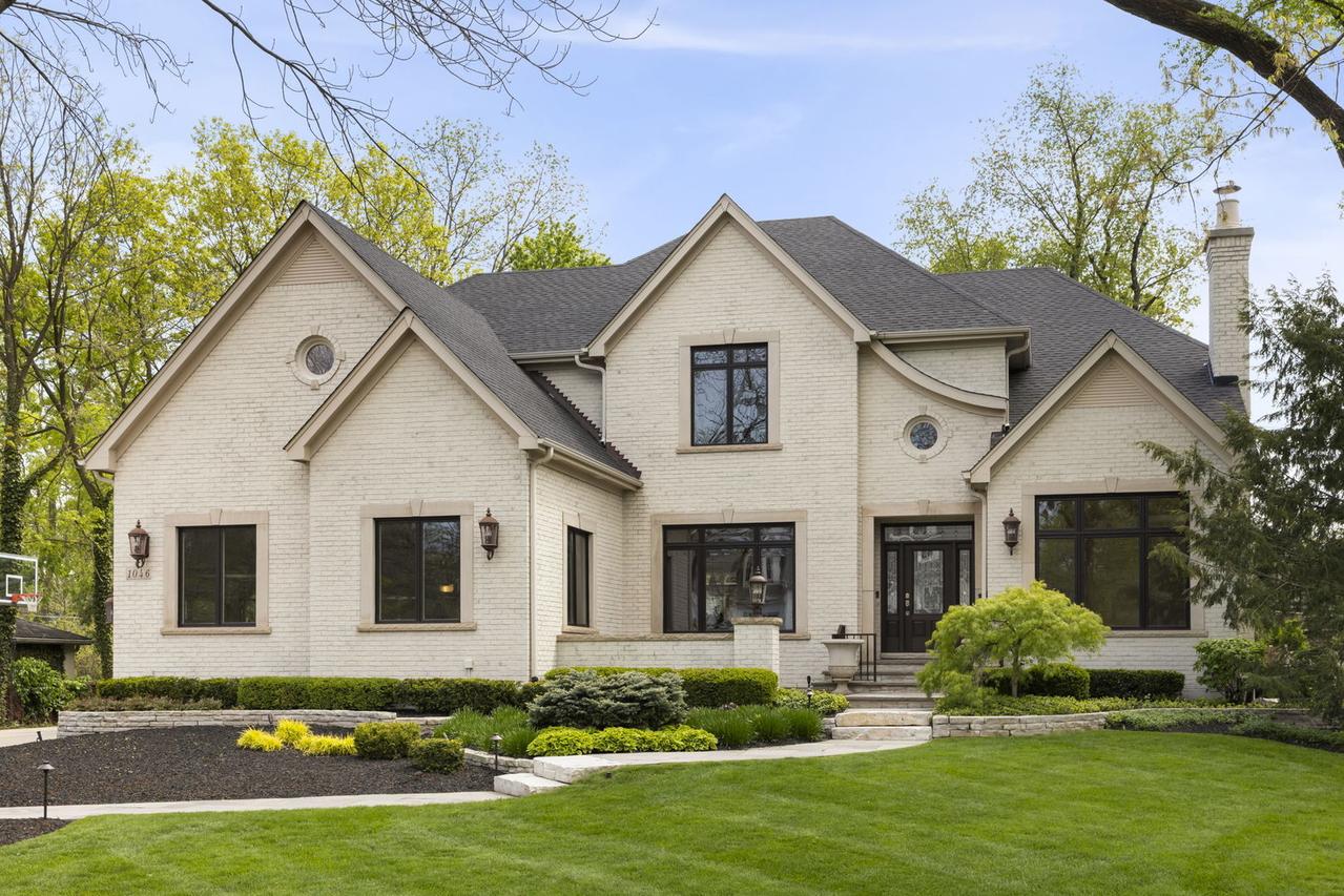 1046 Sylvan Cir., Naperville, IL 60540