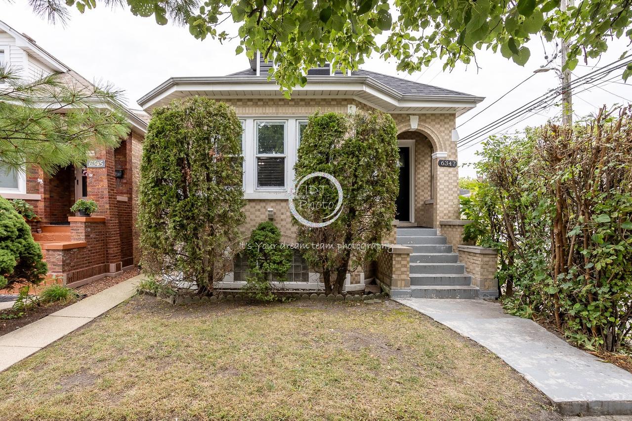 6347 W Henderson St., Chicago, IL 60634