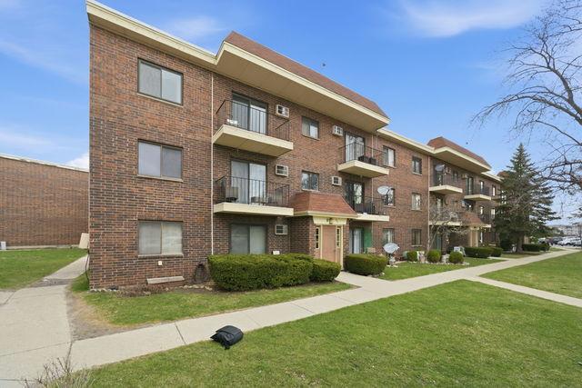 940 N Rohlwing Rd. #201A, Addison, IL 60101