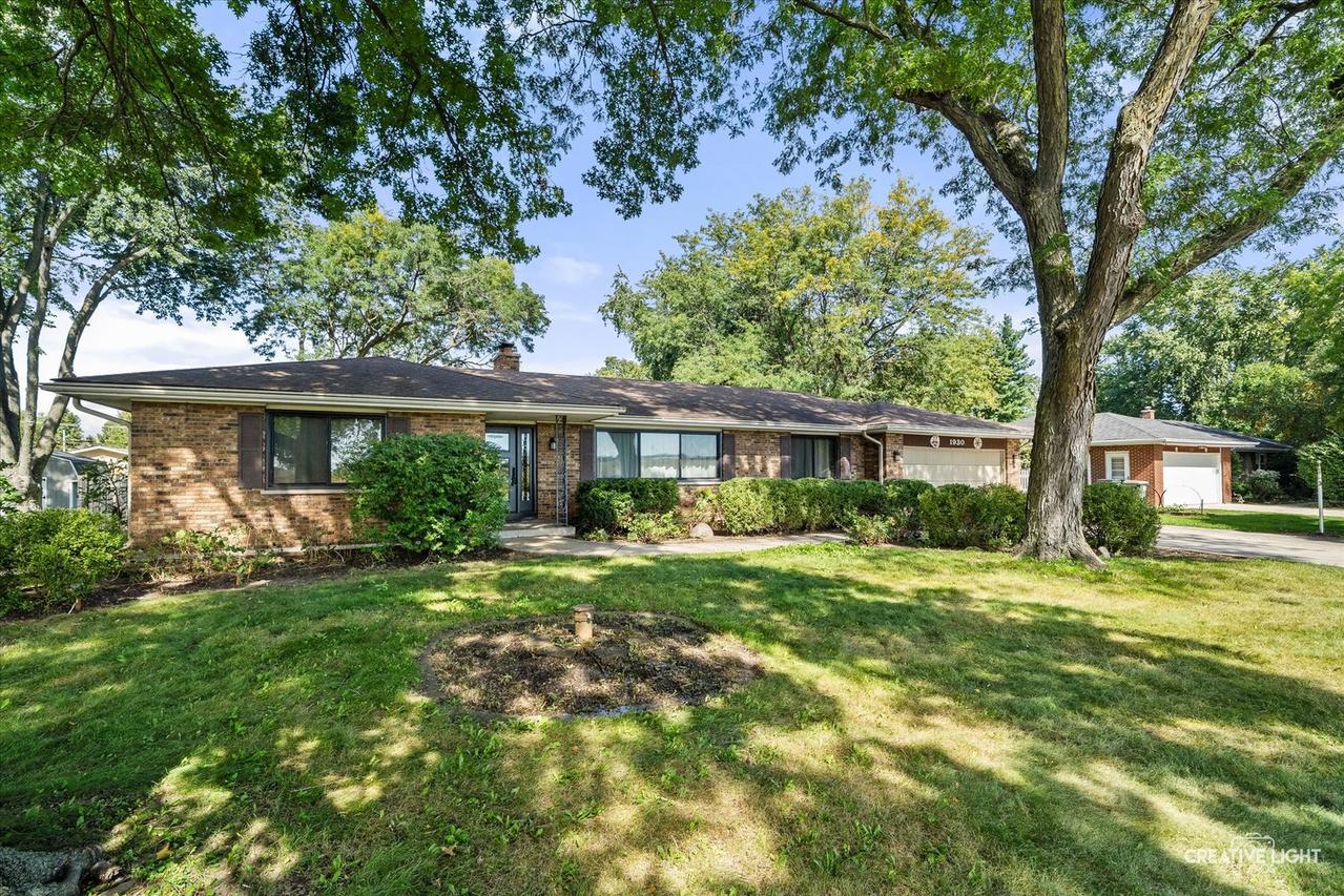 1930 Stephen St., Aurora, IL 60502