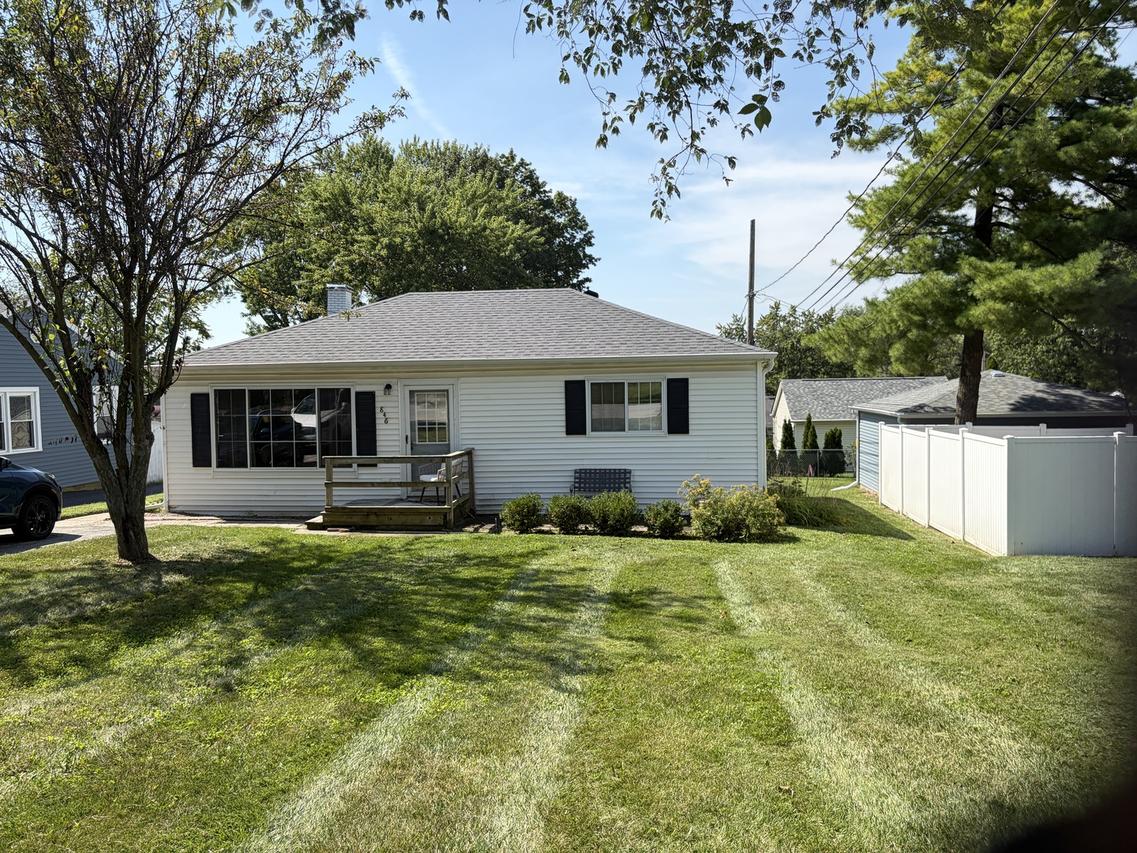 846 3rd Ave., Geneva, IL 60134
