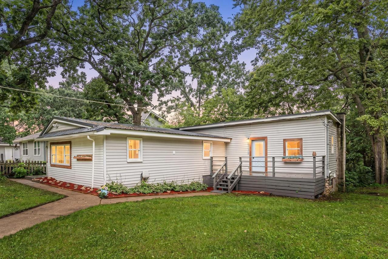 38472 N 4th Ave., Spring Grove, IL 60081