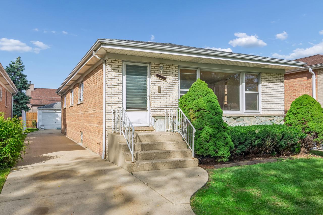 [Address Hidden by Seller], Chicago, IL 60646