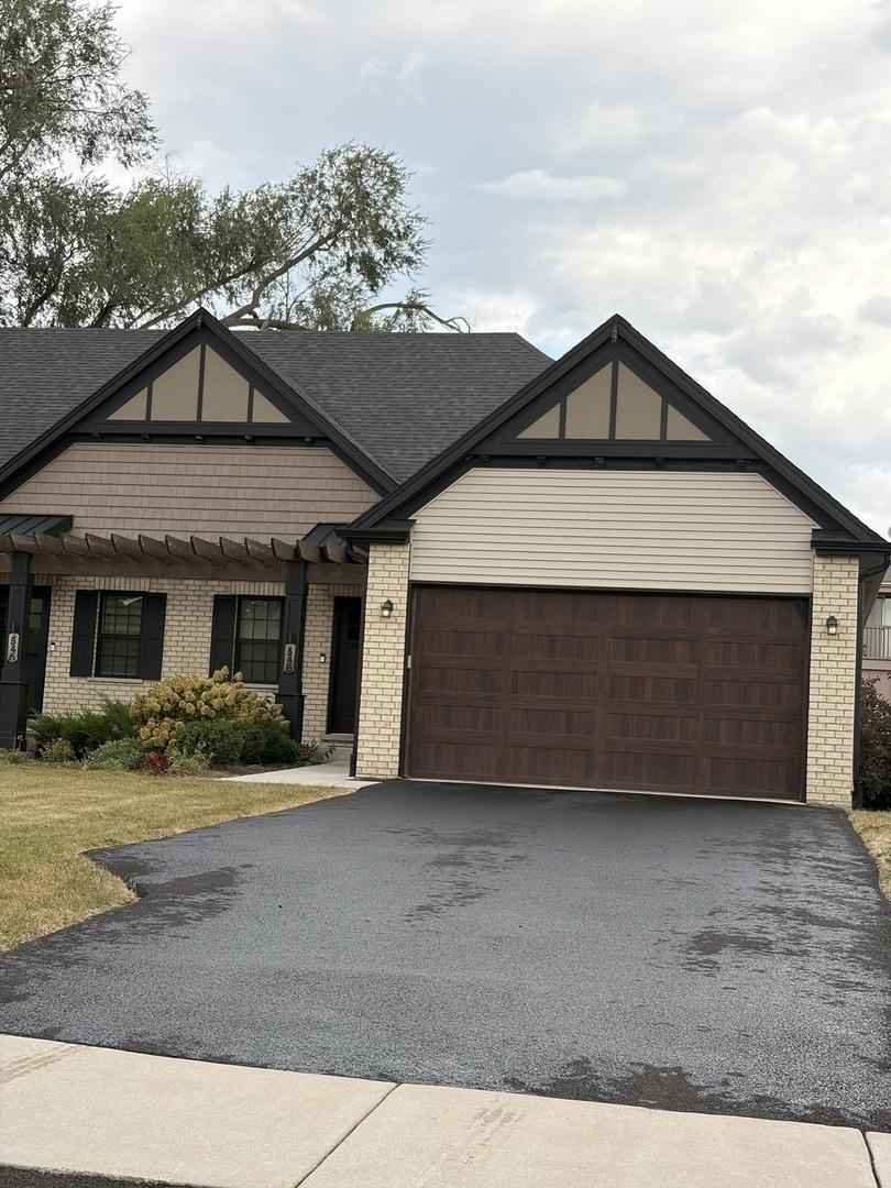 548 Mihelich Ln., Lockport, IL 60441