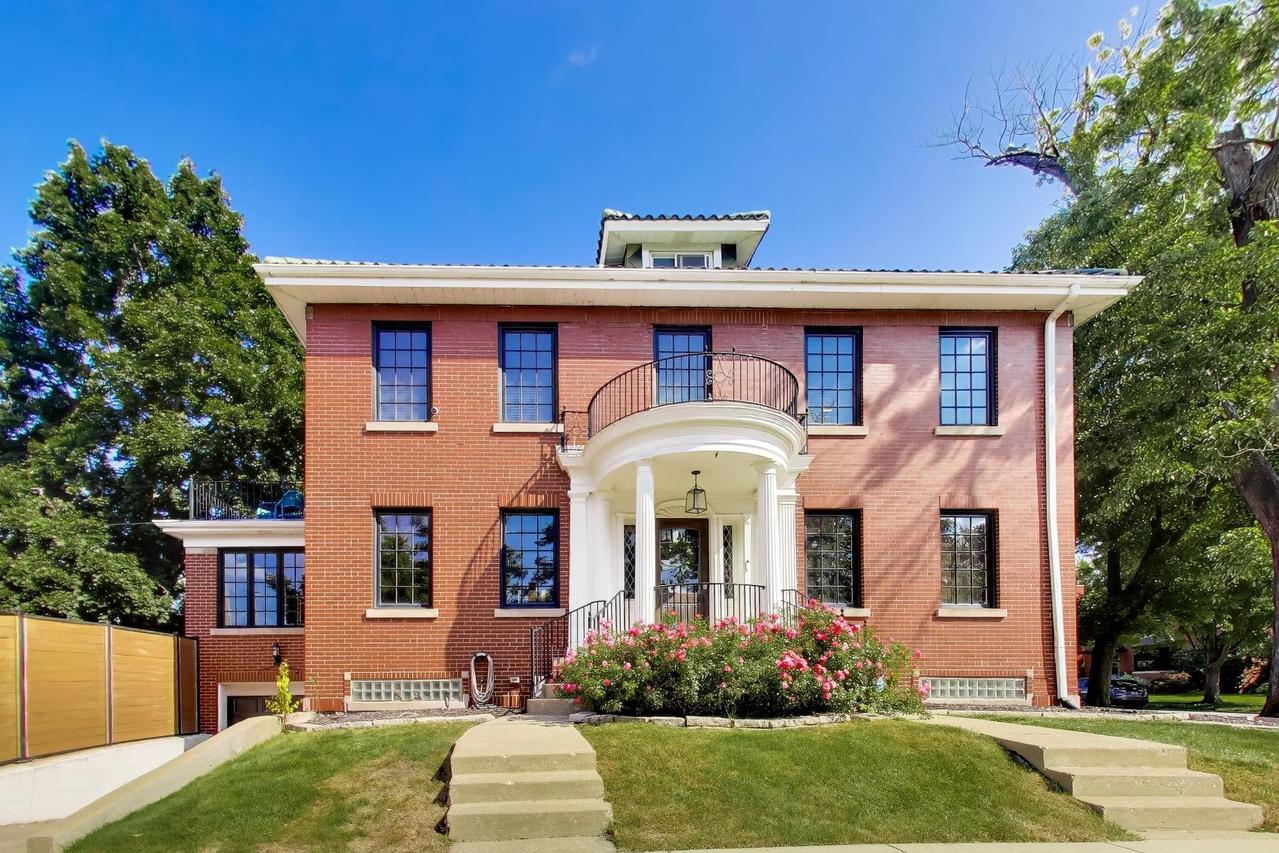 10456 S Bell Ave., Chicago, IL 60643