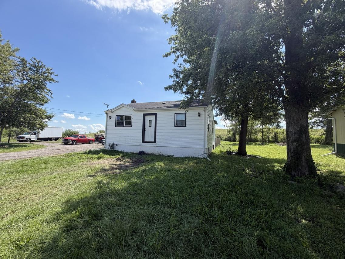 1061 W Goodenow Rd., Beecher, IL 60401