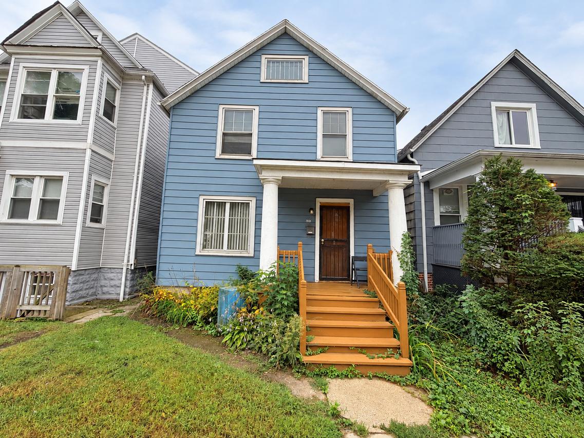 2817 E 76th Pl., Chicago, IL 60649