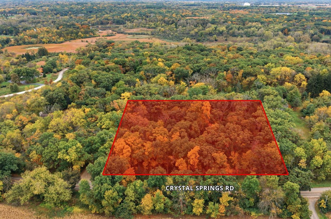 8509 Crystal Springs Rd., Woodstock, IL 60098