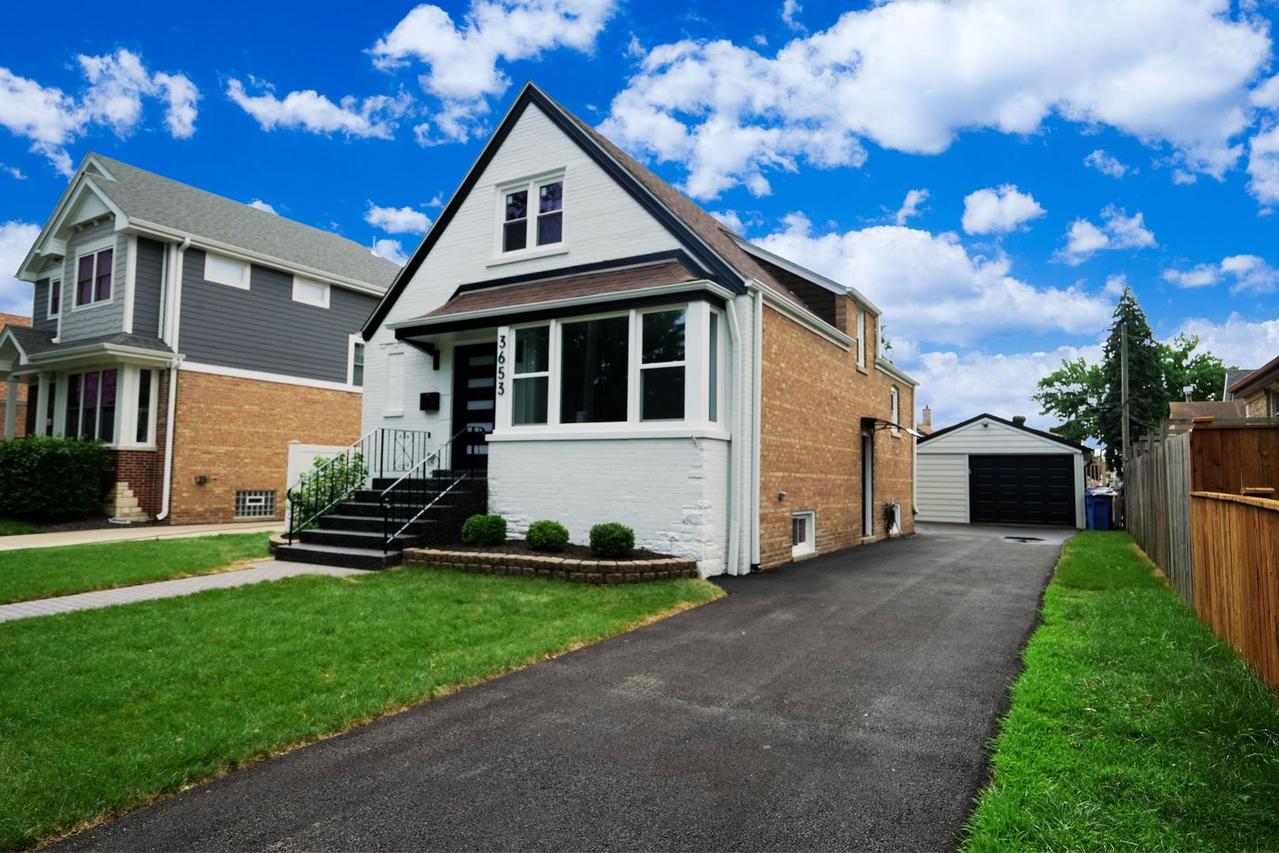 3653 W 107th St., Chicago, IL 60655