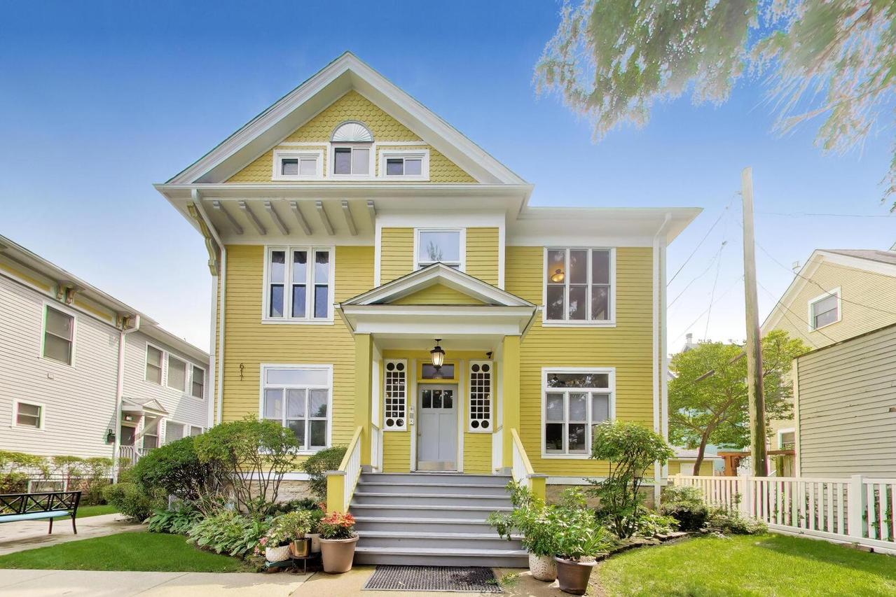 617 South Blvd. #H, Oak Park, IL 60302