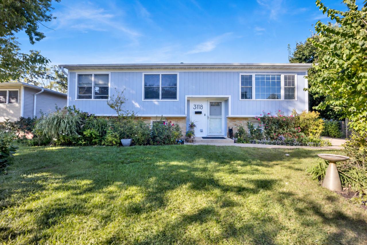 3118 Everglade Ave., Woodridge, IL 60517