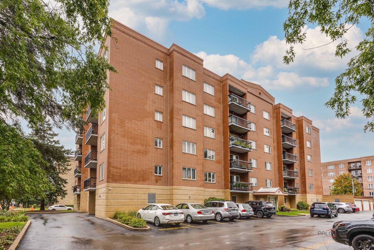1470 Jefferson St. #204, Des Plaines, IL 60016