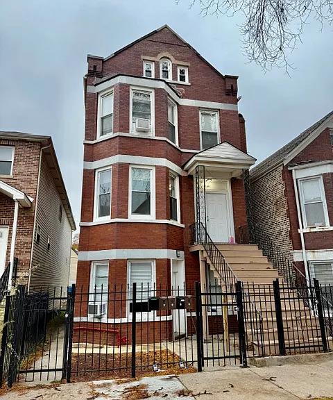 5144 S Hermitage Ave., Chicago, IL 60609