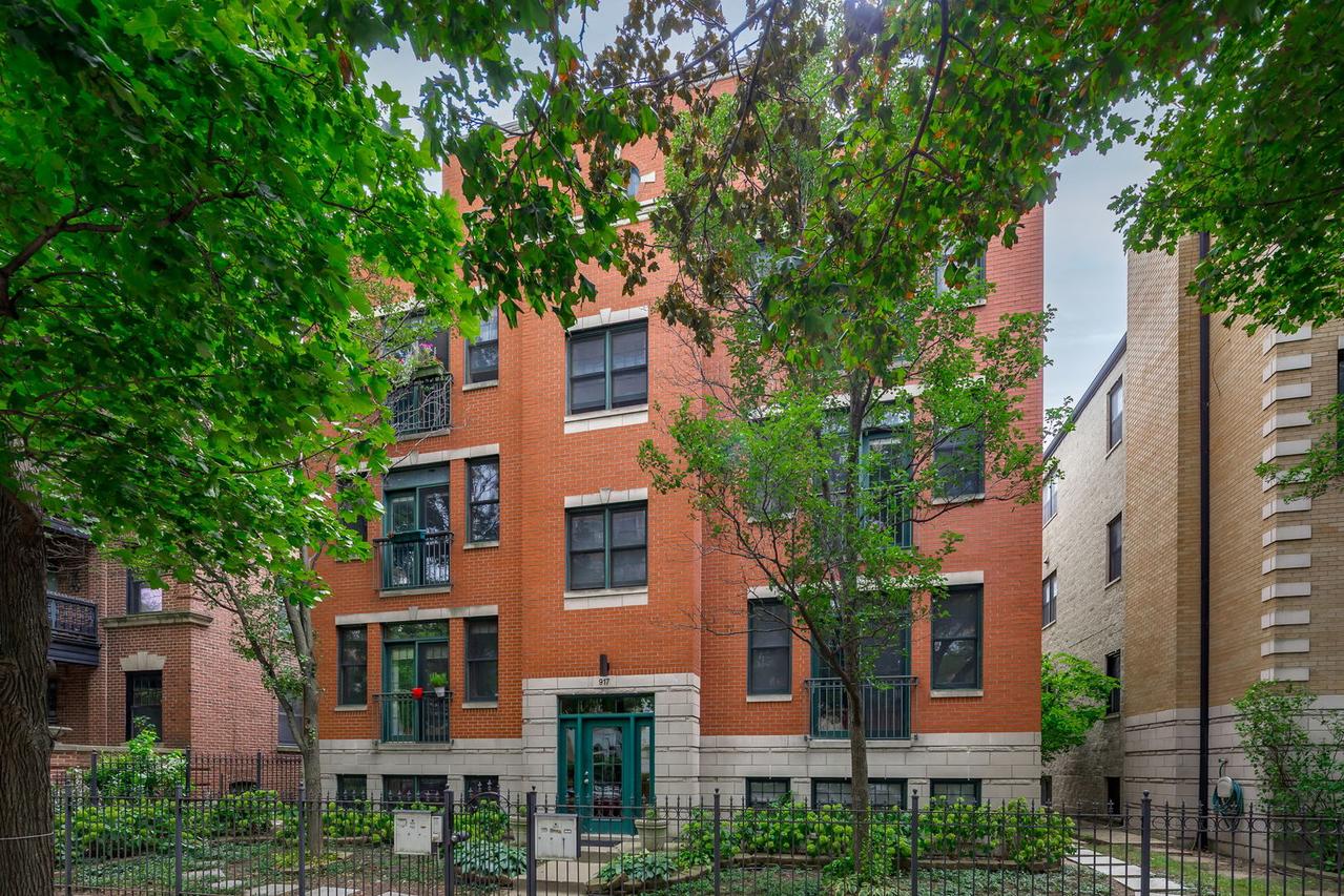 [Address Hidden by Seller], Chicago, IL 60640